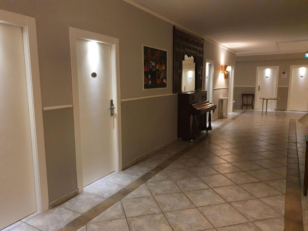 Hotel Caribe Casalnuovo Di Napoli Buitenkant foto