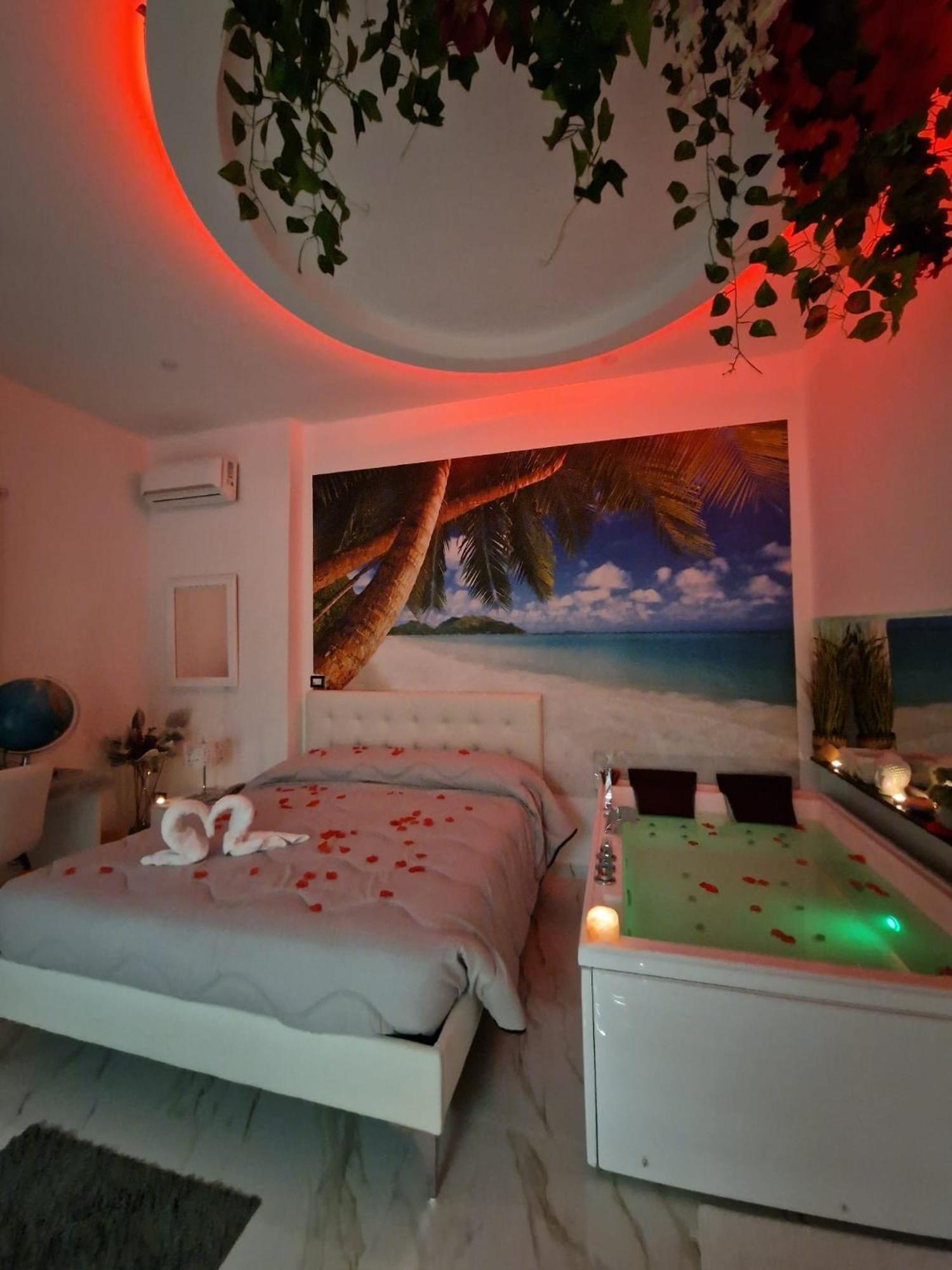 Hotel Caribe Casalnuovo Di Napoli Buitenkant foto
